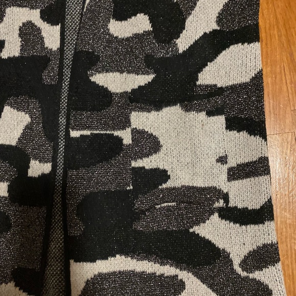 Nine W. black white gray cardigan sweater petite large - Picture 5 of 5